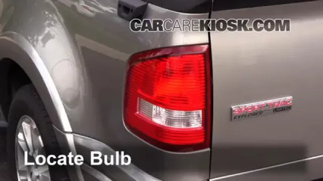 2009 Ford Explorer Sport Trac Limited 4.6L V8 Éclairage Feu stop (remplacer ampoule)